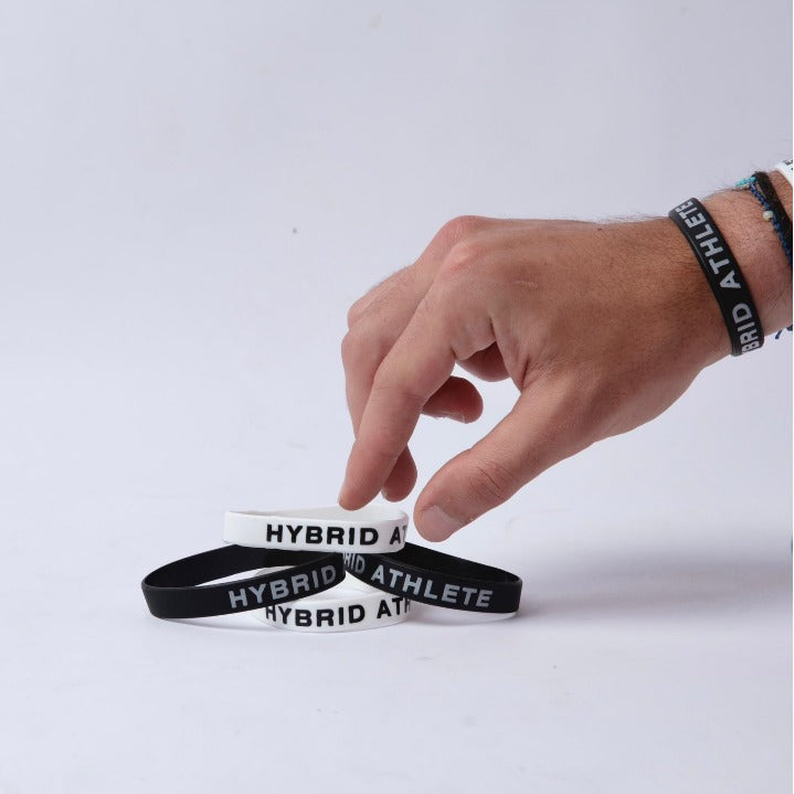 צמיד BUILT FOR MORE